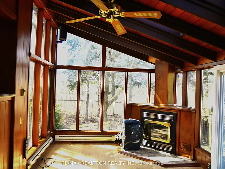 1998 Green Ln E — Photo 30