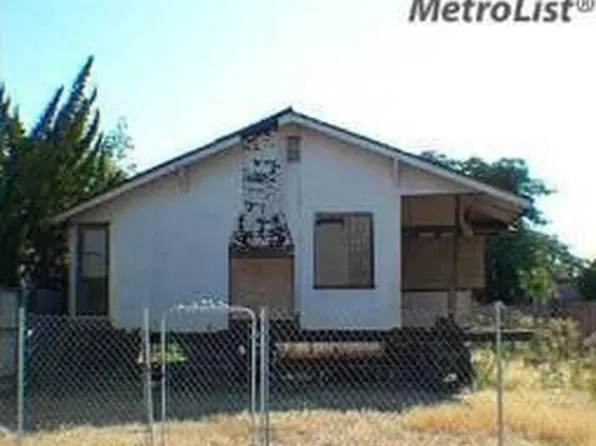 8714 Smith St, Grayson, CA 95363
