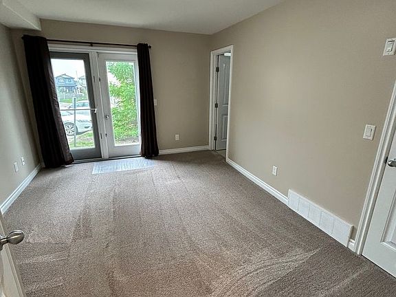 2nd image of 180 Riverstone Rdg #25