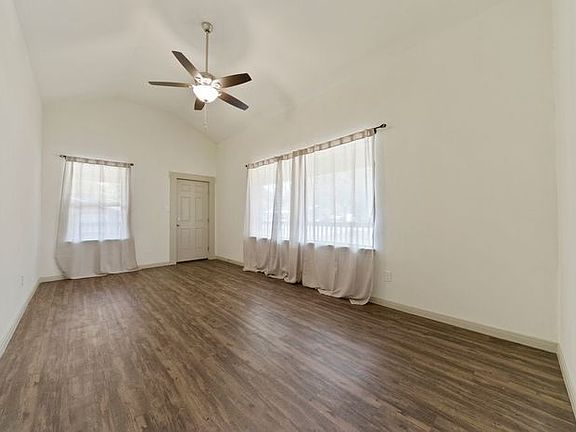 4th image of 6418 Kings Crown St
