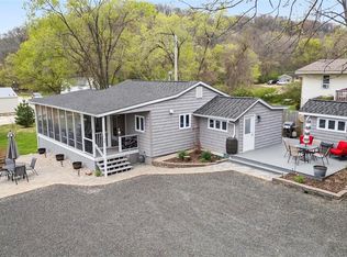 38 N Overmeyer St, Grafton, IL 62037