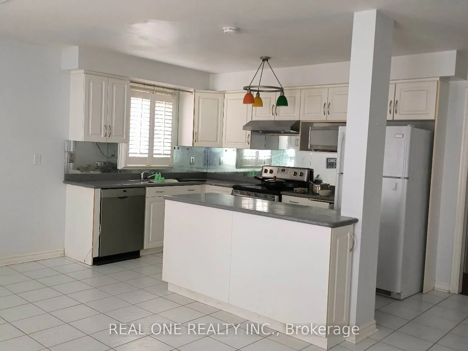 6 bed, $4,680 — Photo 3