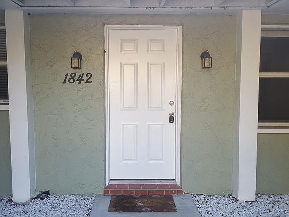 2nd image of 1842 East Dr