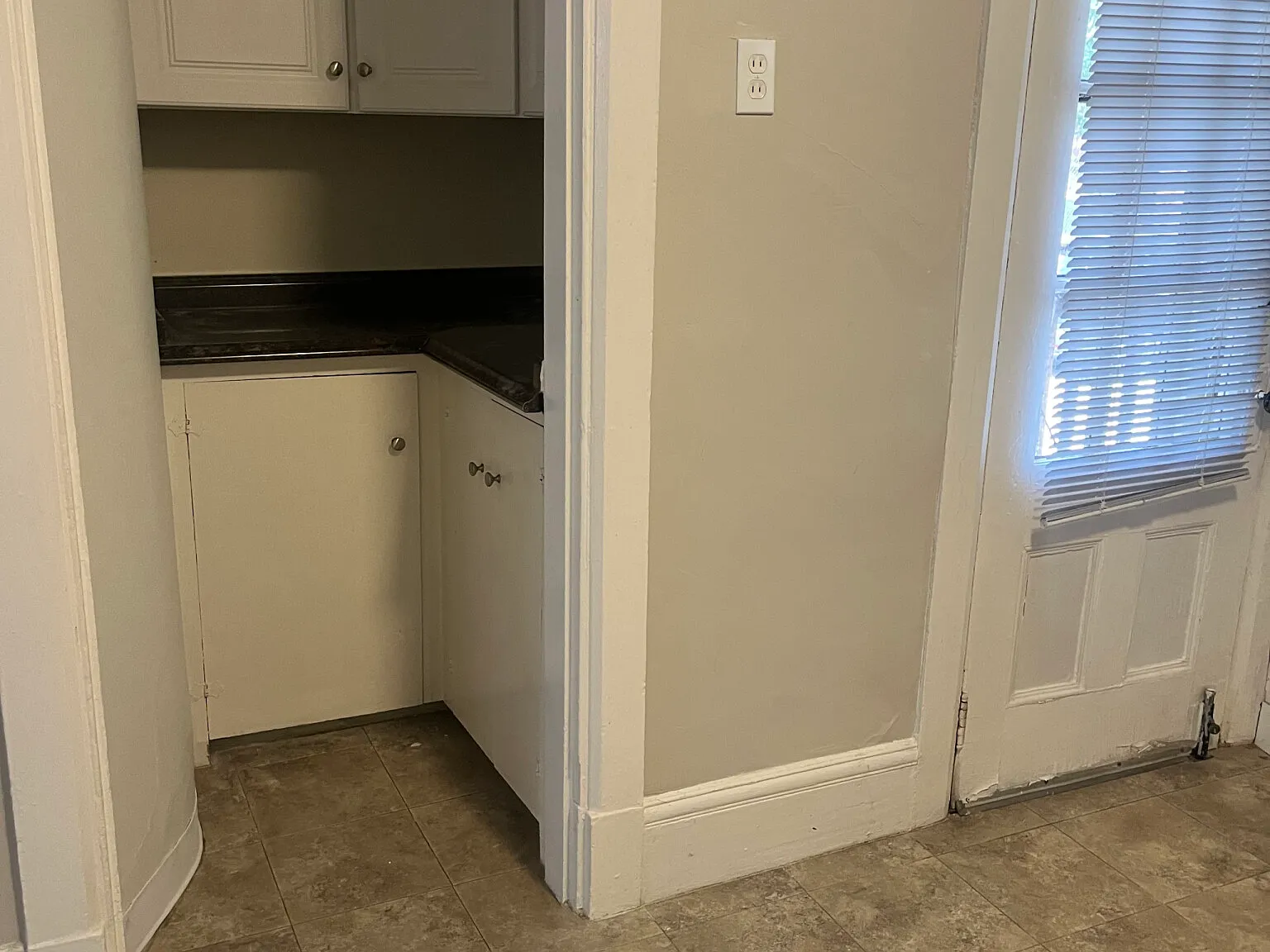1 bed, 1.0 bath, $3,000 — Photo 4
