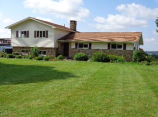 23885 Hunter Rd, Meadville, PA 16335