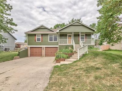 200 20th Ave S, Greenwood, MO, 64034