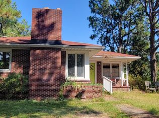 2 Madison Ave, Hamlet, NC 28345