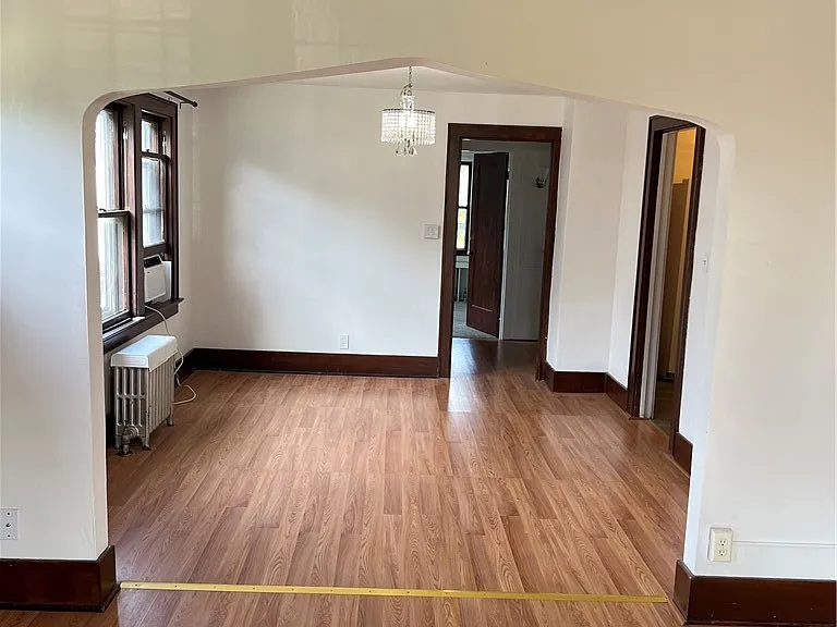 81 Concord Dr — Photo 2