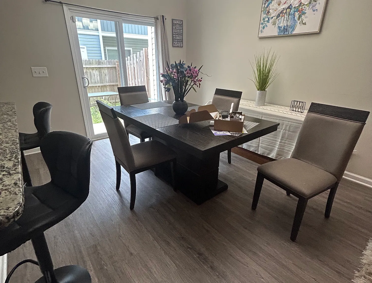 2 bed, 2.5 bath, 1470 sqft, $1,100 — Photo 3
