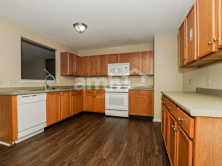 13912 Meadow Lake Dr — Photo 8