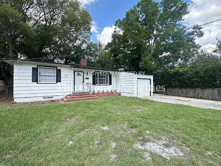 1216 Glen Laura Rd — Photo 2