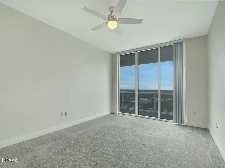 241 Riverside Dr #2509 — Photo 14