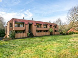 30 Oswego Smt #BLD-4, Lake Oswego, OR 97035