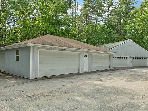 3rd image of 71 Winona Road