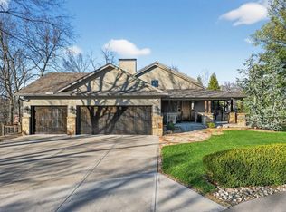 235 Hillcrest Rd W, Shawnee, KS 66217