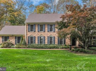 6908 Winners Cir, Fairfax Station, VA 22039