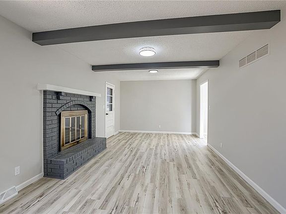 3rd image of 16405 McKinley St