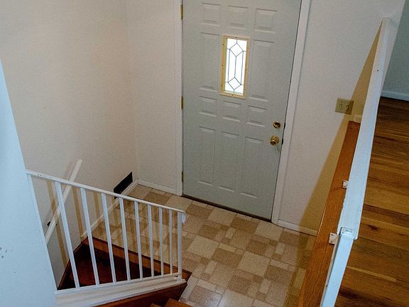 2nd image of 22 Berkley Dr