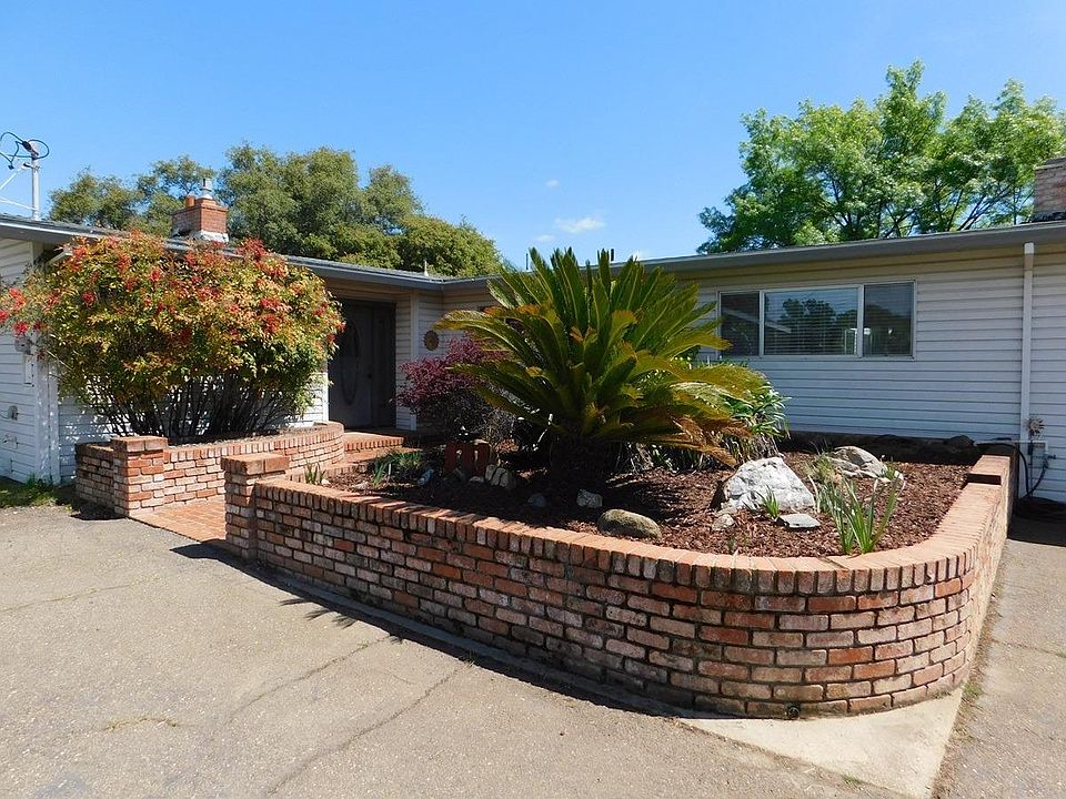 1st image of 7570 Andrew Ln
