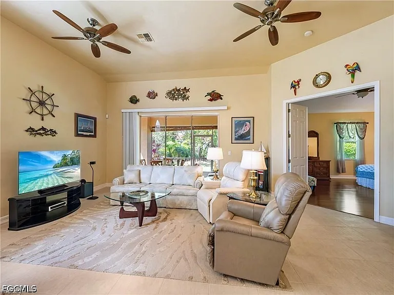 15220 Cape Sable Ln — Photo 6