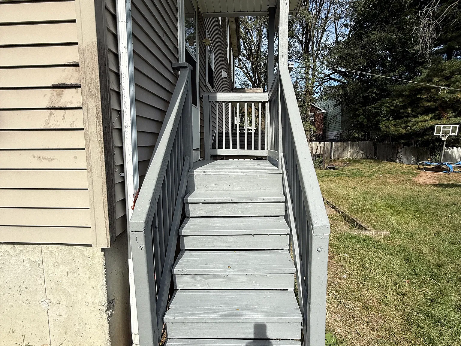 3 bed, 1.5 bath, 2520 sqft, $2,600 — Photo 3