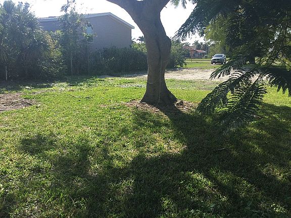 3rd image of 3180 8th Ave