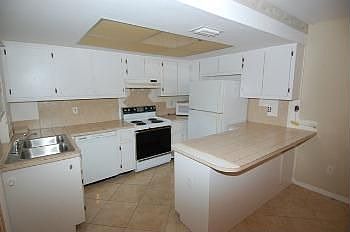 2nd image of 25460 Avillas Ct