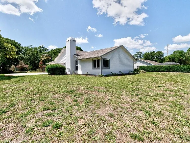 5760 36th Ln — Photo 32