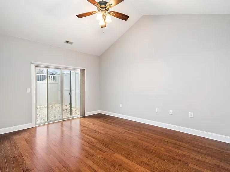 4935 Willow Bluff Cir — Photo 20