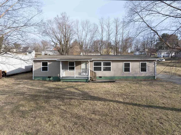 740 Montgomery St, Christiansburg, VA 24073