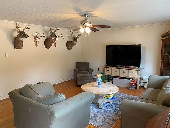 4th image of 23246 Courthouse Ave