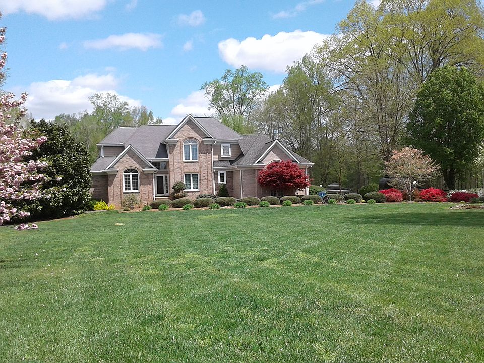 1st image of 147 Eastridge Ct