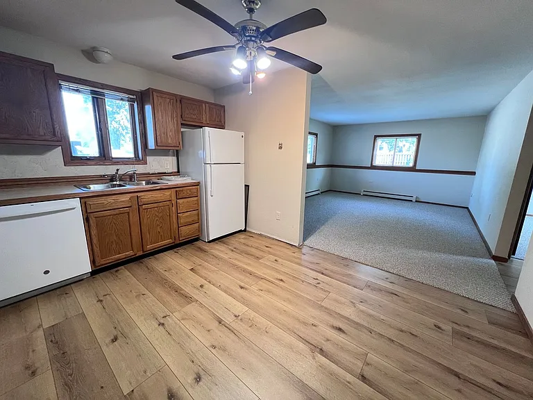 8421 Woodhaven Dr SW #1A — Photo 3