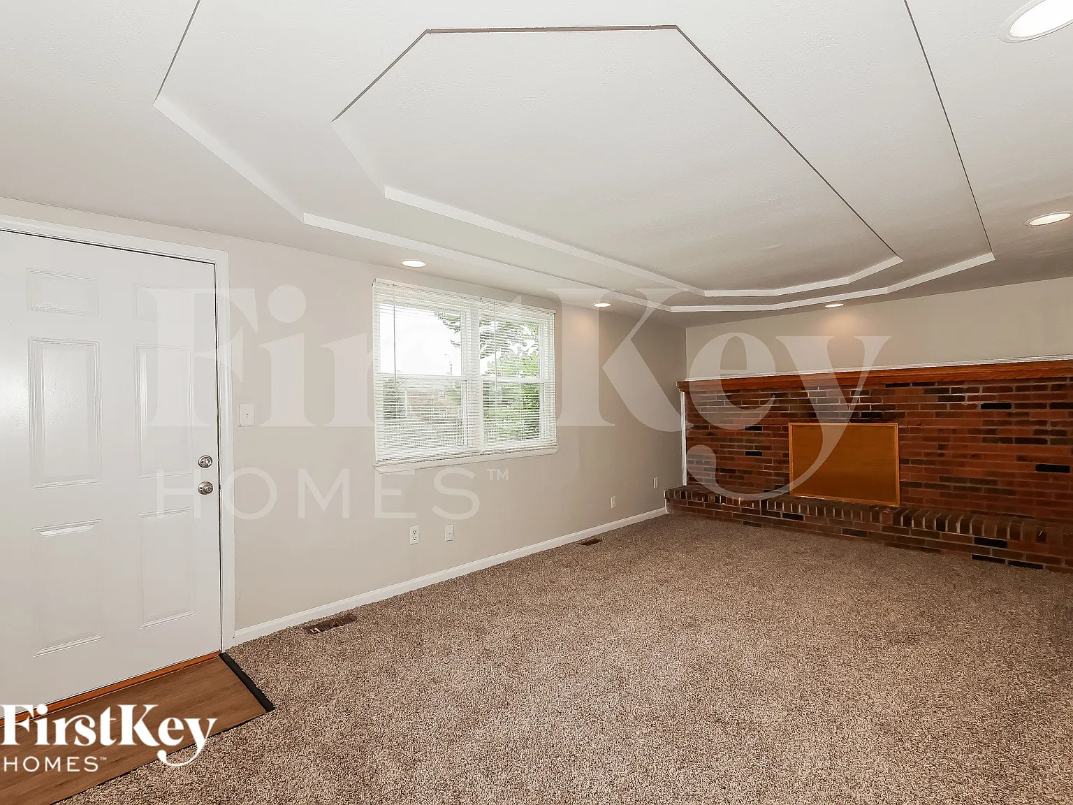 3 bed, 1.5 bath, 1740 sqft, $1,730 — Photo 4