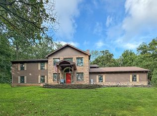 312 Somerset Dr, Villa Ridge, MO 63089