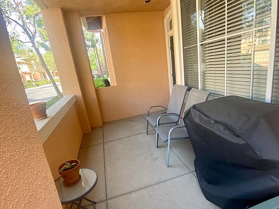 Covered private patio/porch