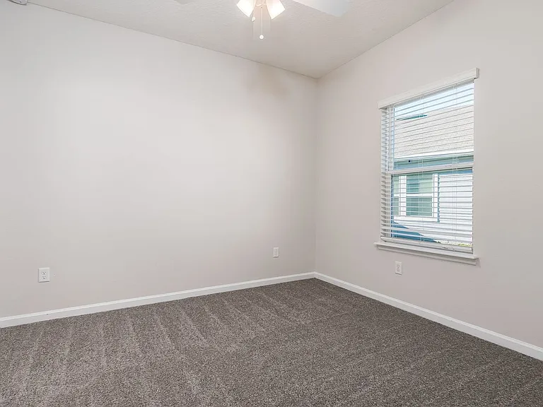5556 Kellar Cir — Photo 16