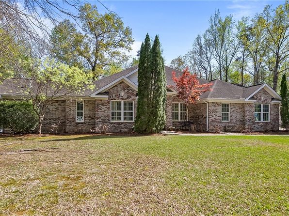 5634 Bluegrass Pkwy, Tuscaloosa, AL 35406