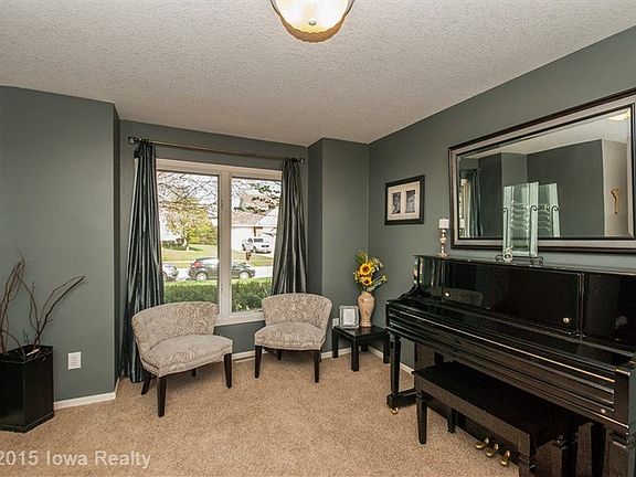 2nd image of 7078 Dakota Dr