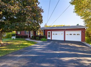 5862 Ridge Rd, Williamson, NY 14589