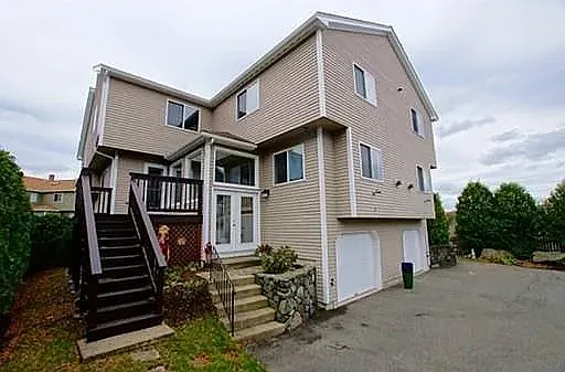 Brittania Cir — Photo 5