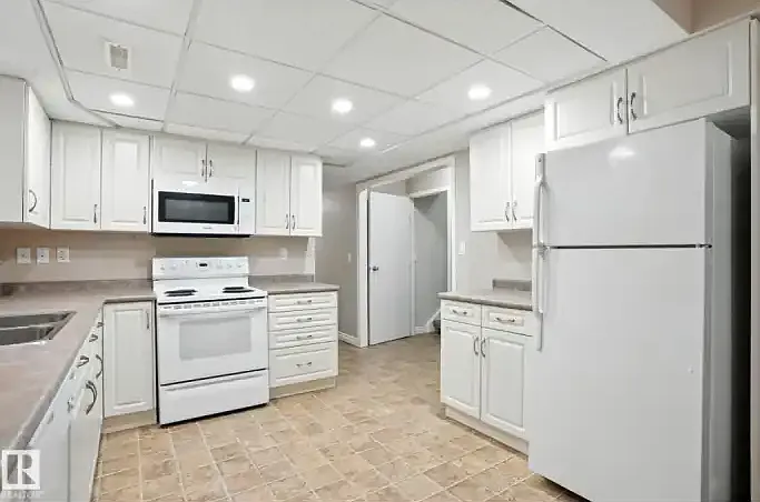 14 Leblanc Pl #1A — Photo 11