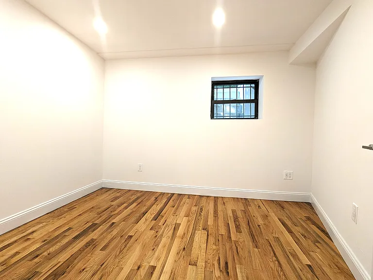 224 E 85th St #1 — Photo 13