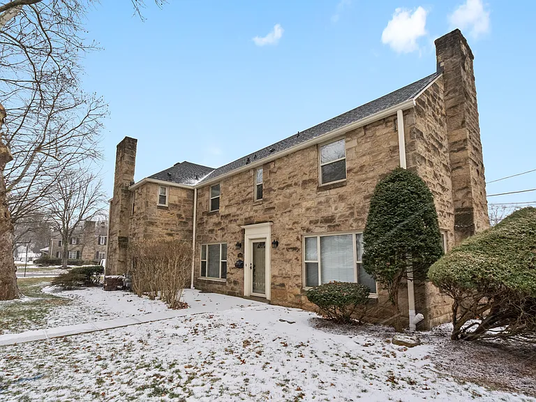 1255 Cochran Rd — Photo 17