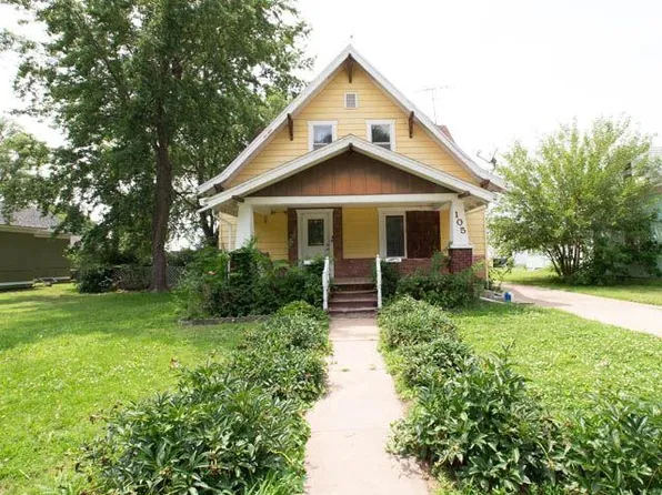 105 S Lincoln St, Hillsboro, KS 67063