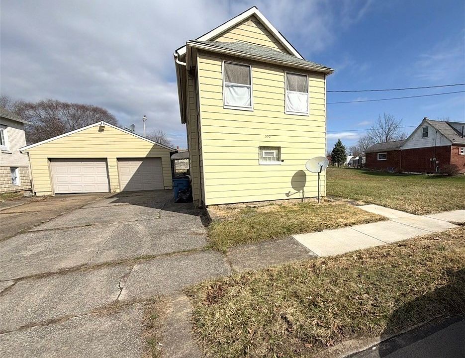 1st image of 330 Sanderson Ave