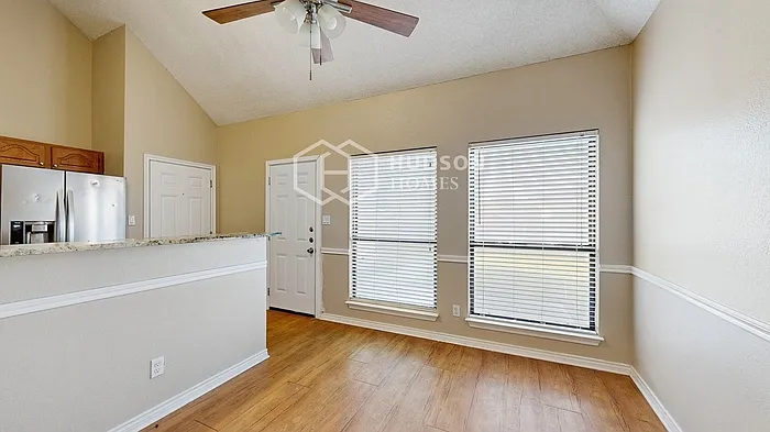907 Walters Dr — Photo 8