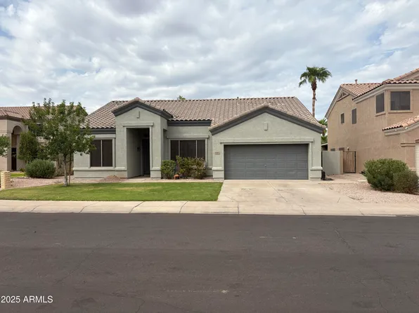 620 N HAWK Circle, Gilbert, AZ 85234