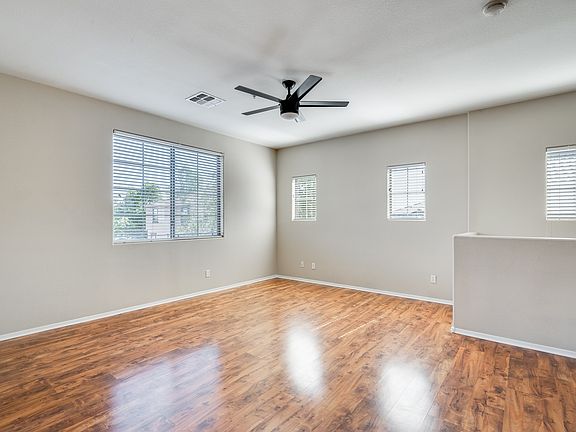 3rd image of 2957 E Dunbar Dr