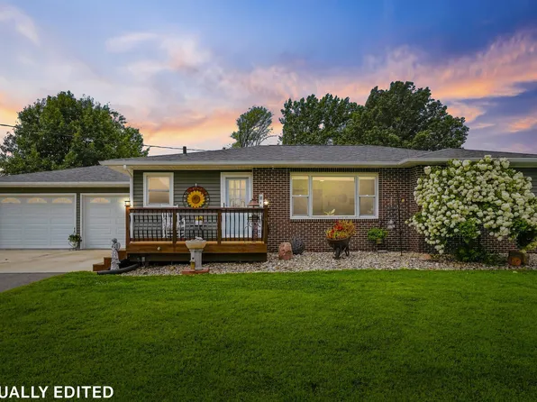 4043 R Ave, Oelwein, IA 50662